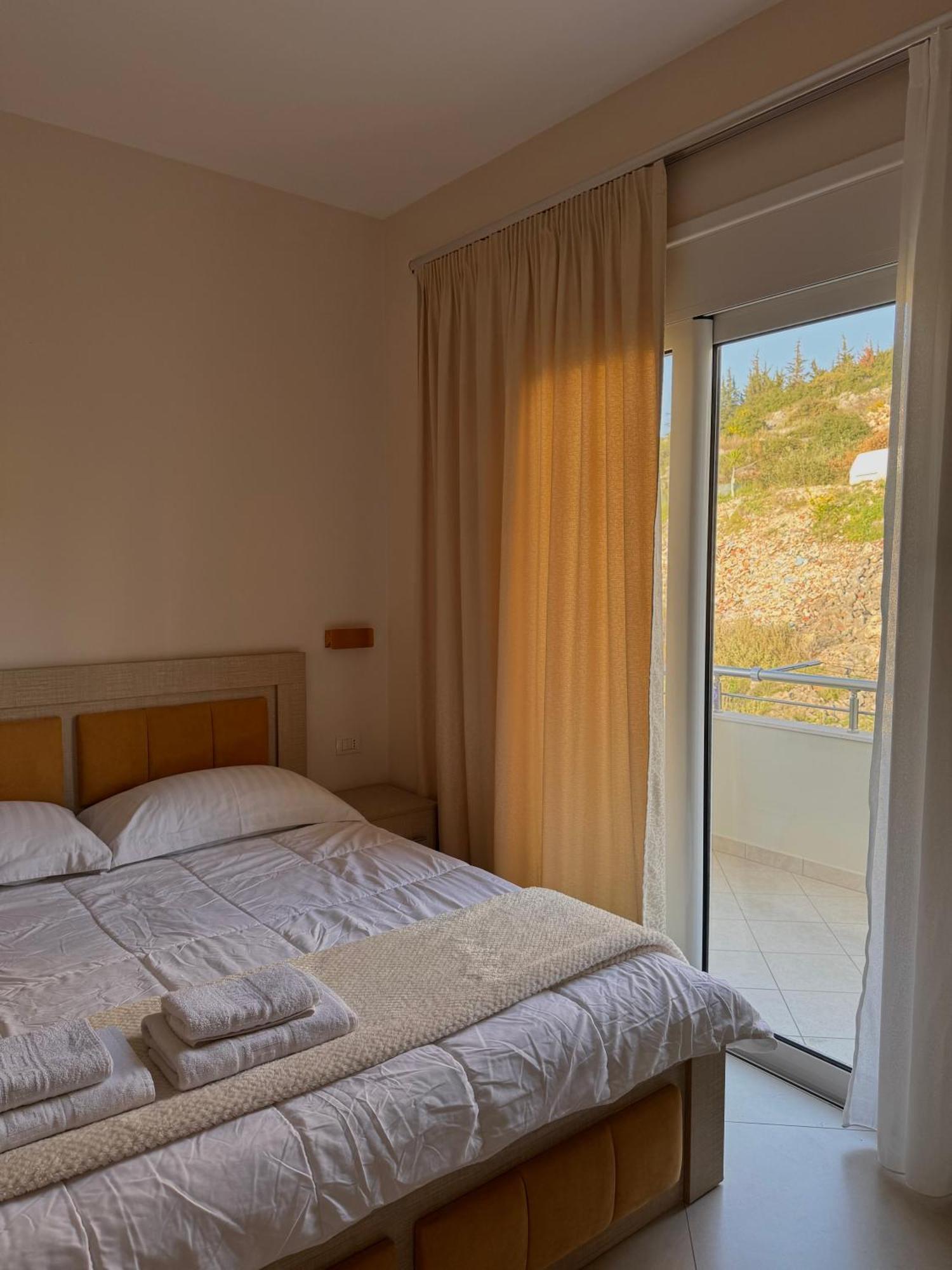 Villa Majola Sarandë Esterno foto