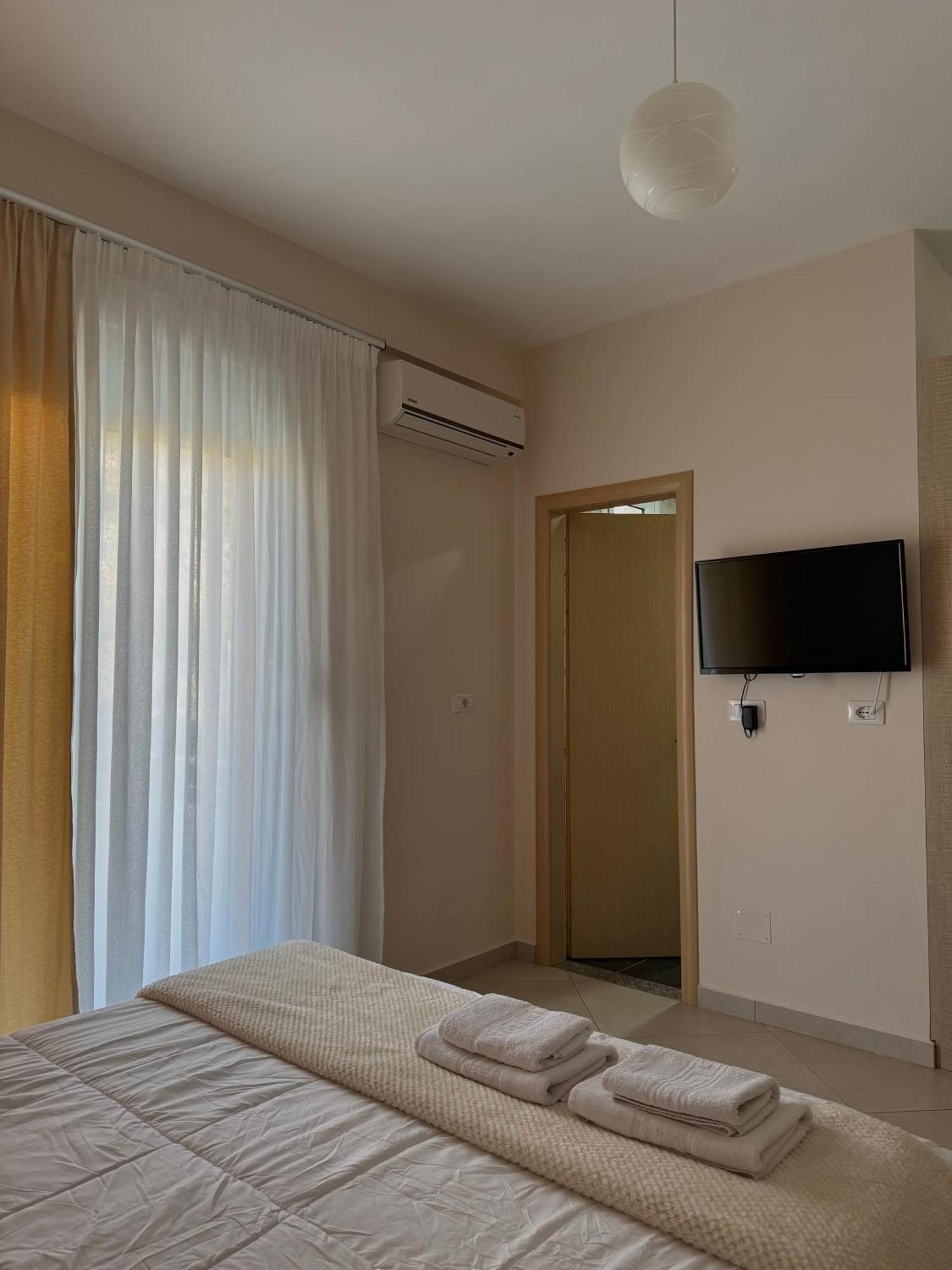 Villa Majola Sarandë Esterno foto