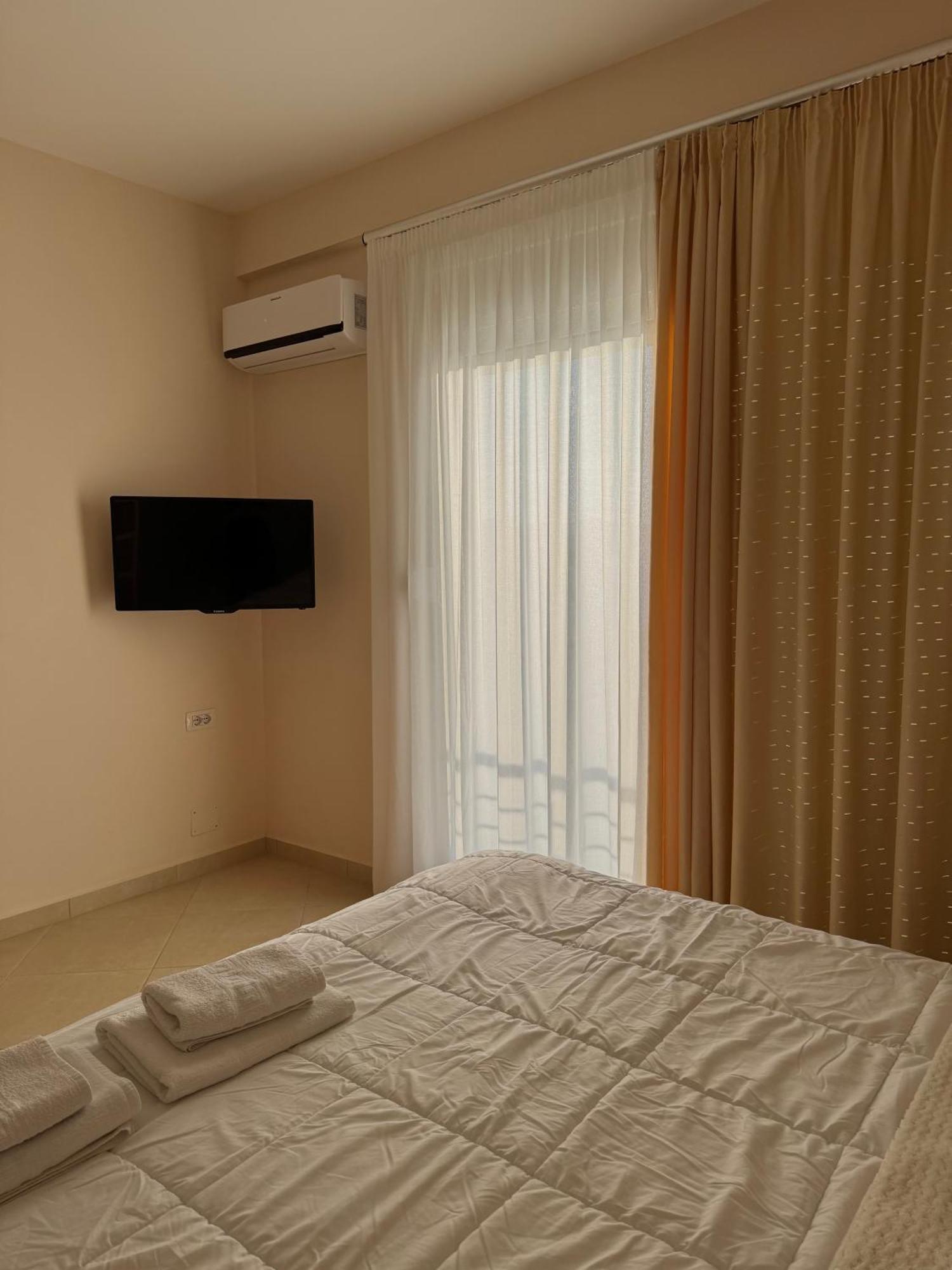 Villa Majola Sarandë Esterno foto