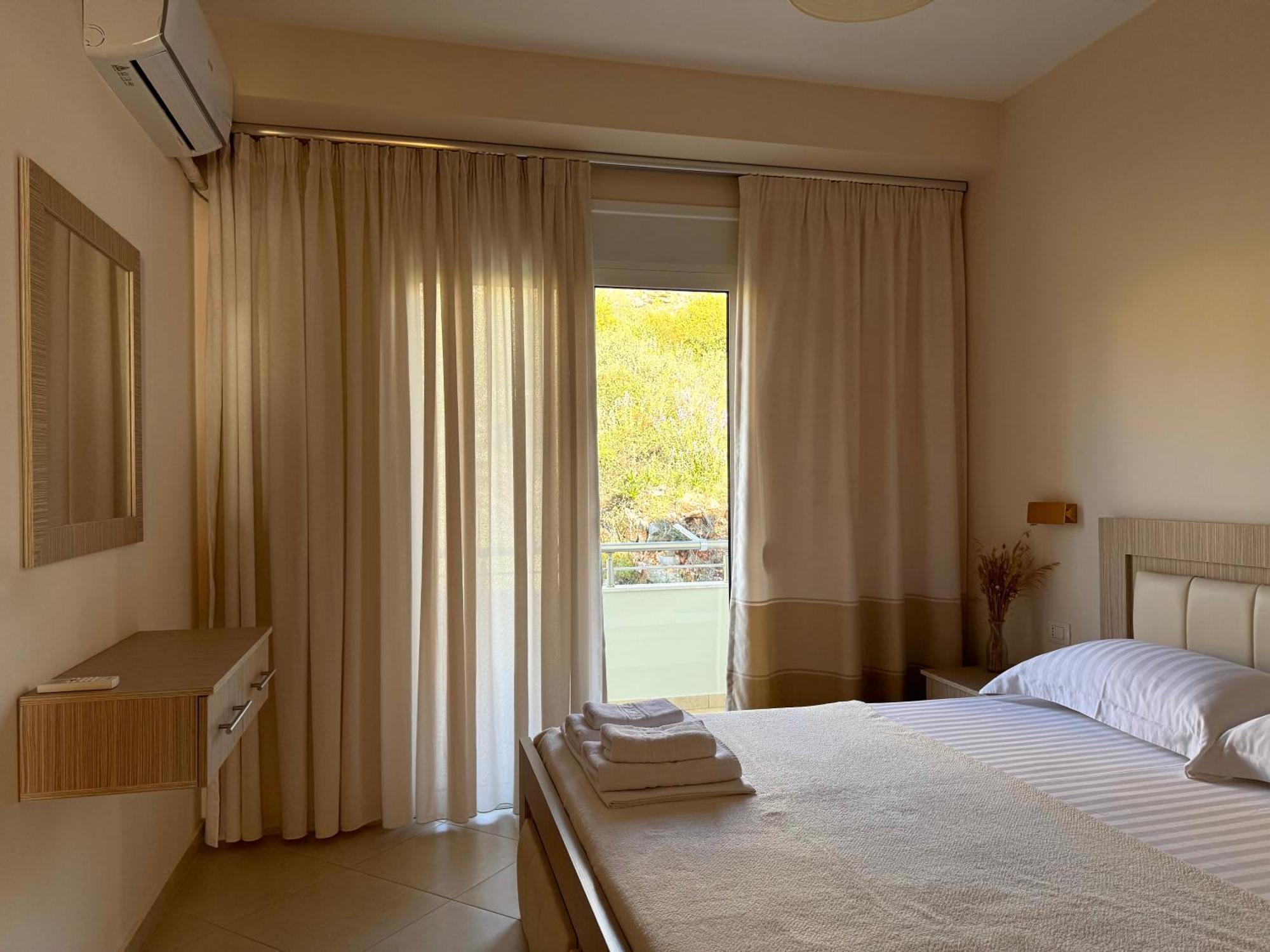 Villa Majola Sarandë Esterno foto