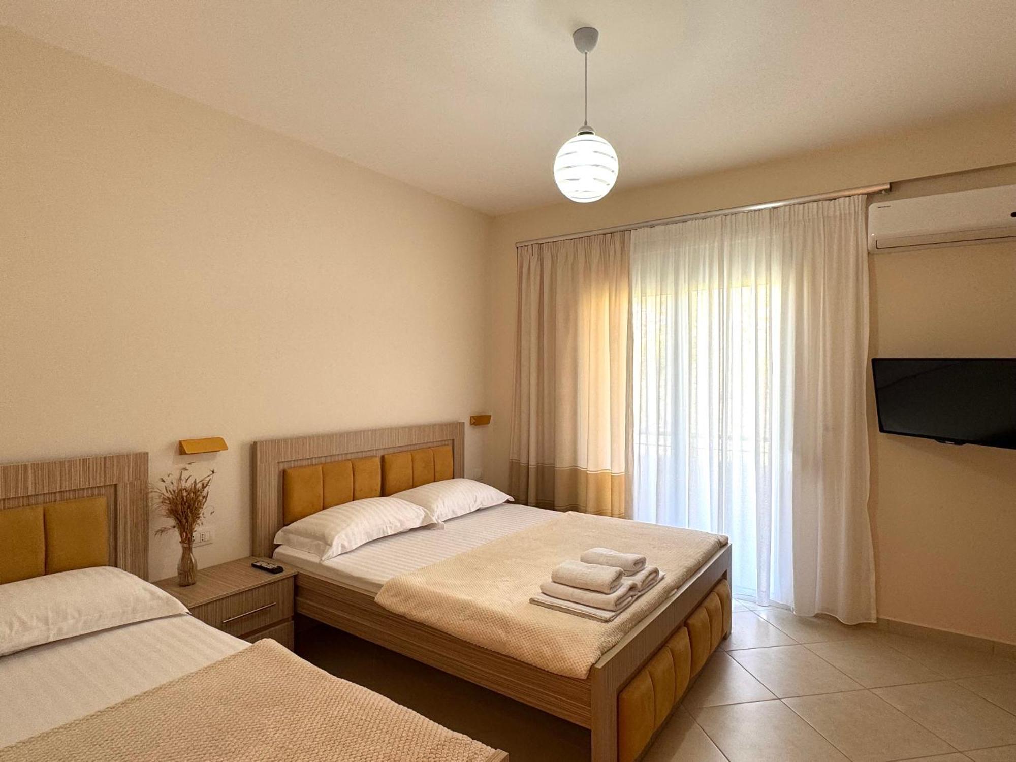 Villa Majola Sarandë Esterno foto